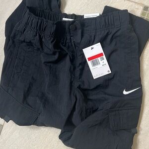Nike Black Cargo Pants, Brand New! Size Youth L
